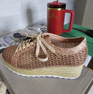 Stylish Rose Gold Women's Sneakers